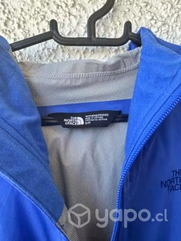 Chaqueta North Face NUEVA Impermeable Talla S - Imagen 3