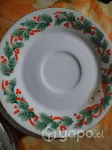 Juego de loza navideño platos ondos y de pan