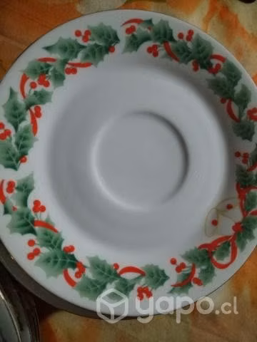 Juego de loza navideño platos ondos y de pan