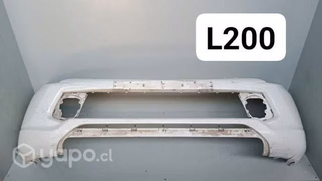 Parachoque Mitsubishi l200 dmg repuestos 18.88