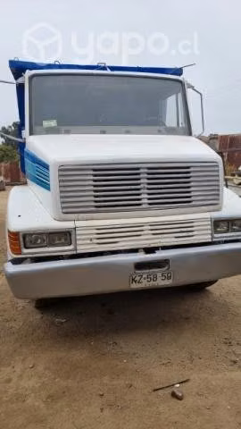 Tolva mercedes benz