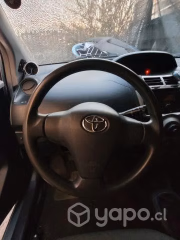Toyota yaris sport 2010