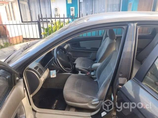 Kia Cerato 2006 - Imagen 6