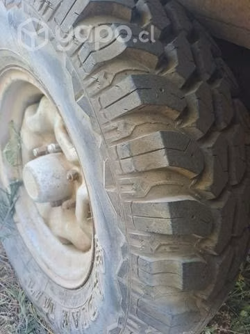 Neumaticos aro 16 con llantas excelente estado