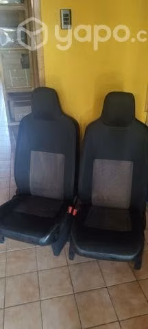 Asientos delanteros Suzuki expreso
