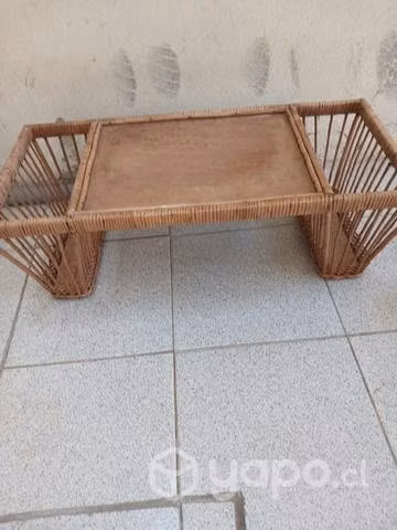 Mesa desayuno de mimbre