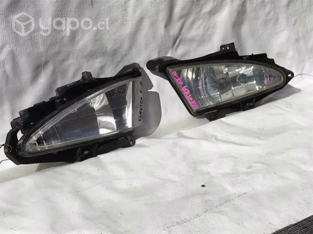 Neblinero izquierdo derecho Hyundai Elantra