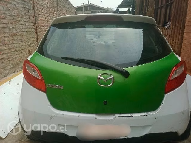 Portalon Mazda 2