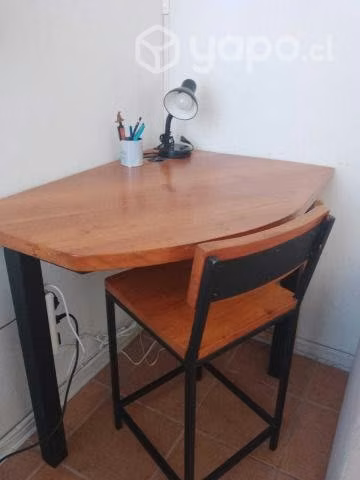 Escritorio de madera