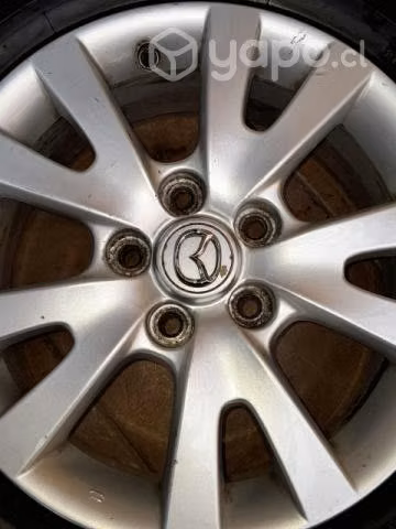 Llanta Mazda 3