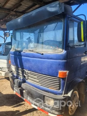Camión mercedes 809