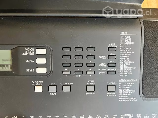 Teclado Yamaha PSR-E373