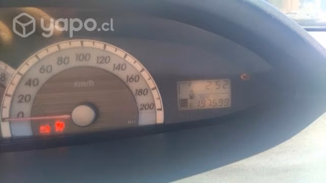 Vendo Toyota yaris - Imagen 6
