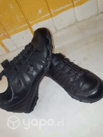 Zapatos de colegio sckechers talla 31 - Imagen 4