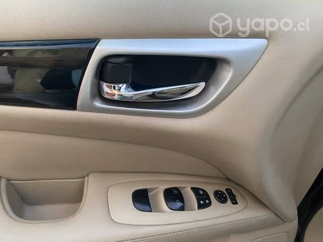 Nissan pathfinder 2015
