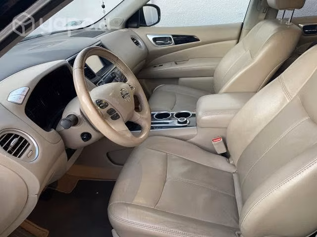 Nissan pathfinder 2015
