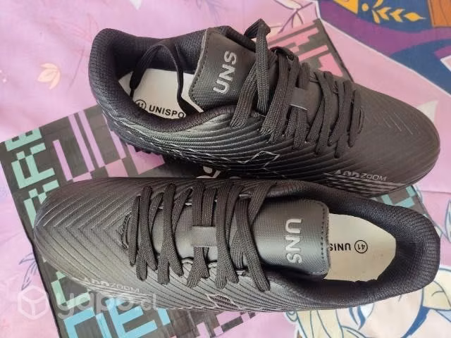 Zapatillas baby futbol nuevas sin uso