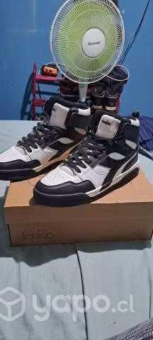 Zapatillas diadora nuevas talla 44 con su caja - Imagen 2