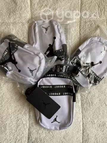 Bolso Jordan color blanco