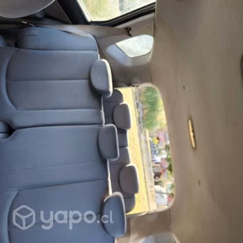 Kia carens diesel 2011