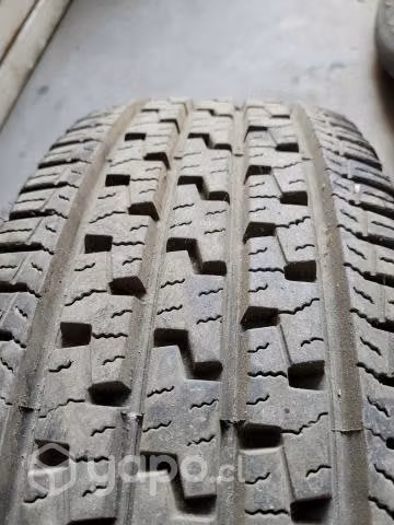 Neumatico para camiontea