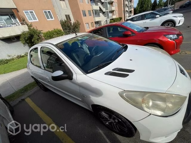 Peugeot 207 2010