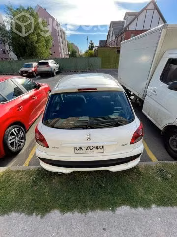 Peugeot 207 2010