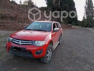 Mitsubishi l200 2015