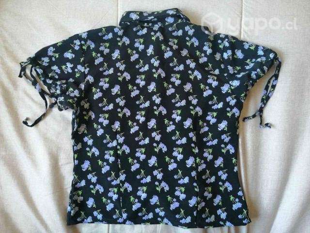 Blusa usada en buen estado - Imagen 2