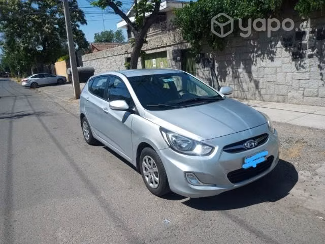 Hyundai Acent 2015 - Imagen 2