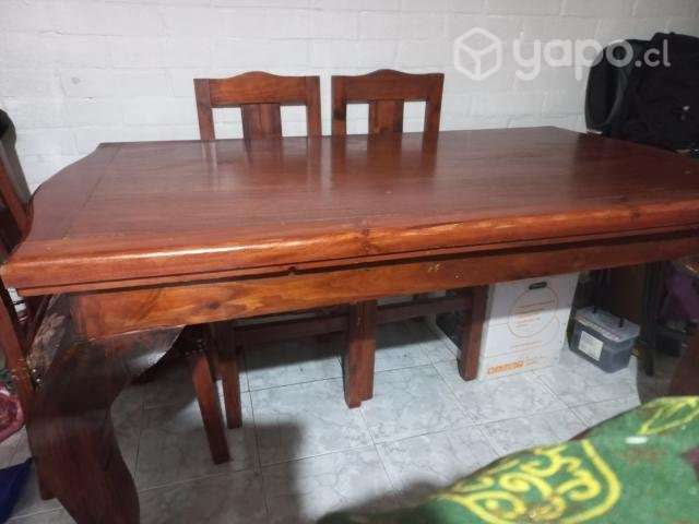 Linda mesa de madera - Imagen 3