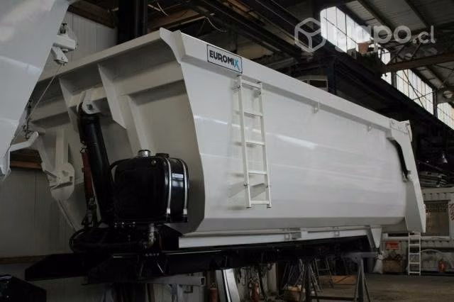 Estanque Hidraulico para camion de 135 litros