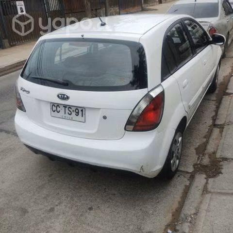 Kia rio año2010