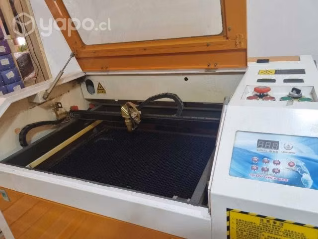 Maquina corte y grabado láser