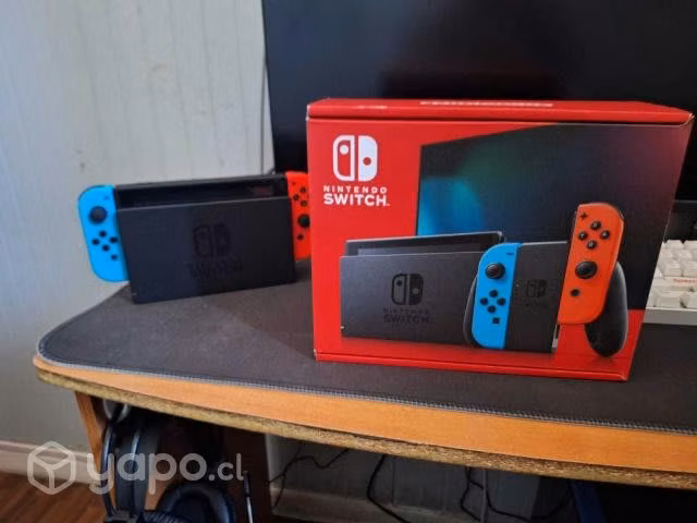 Nintendo switch + estuche de transporte - Imagen 2