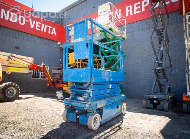 Plataforma elevadora alza hombre tijera