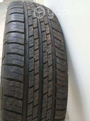 Neumatico Continental prácticamente nuevo 205R16 - Imagen 4