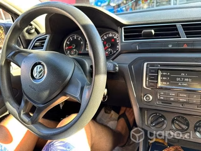 VENDO Volkswagen Voyage 1.6 - Imagen 5