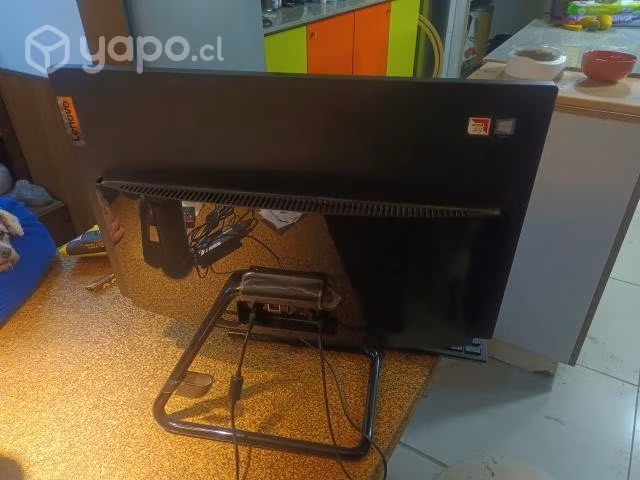 Computador All in One Lenovo - Imagen 4