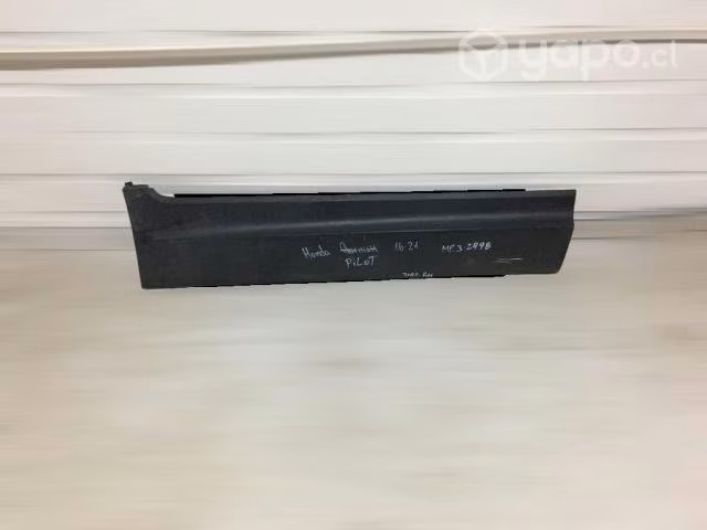 Moldura de puerta trasera rh honda pilot 2016-2021