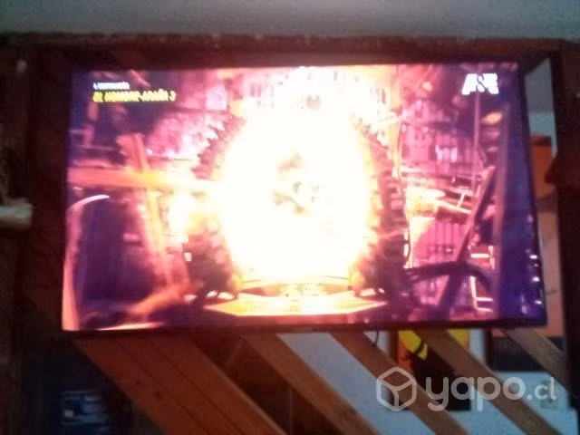 Televisor Smart TV y dispensador