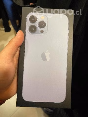 IPhone 13 Pro Max 128gb + AirPort 2A Generacion