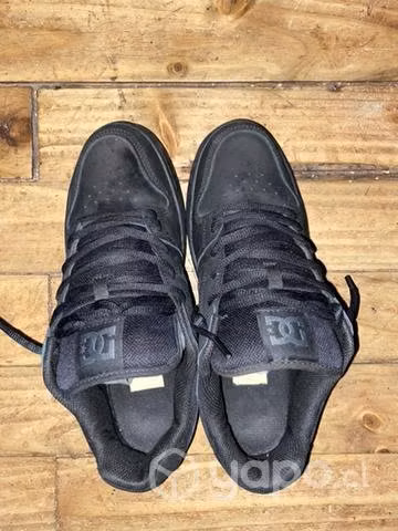 Zapatillas dc talla 4