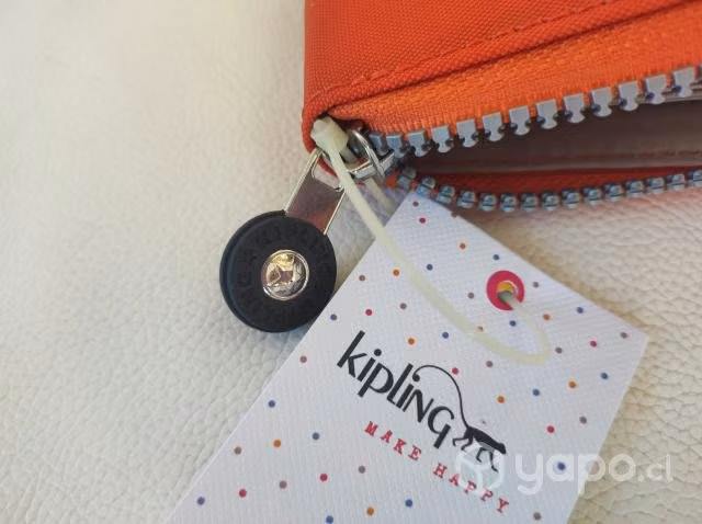 Kipling Nuevos Color Dorado y Naranjo