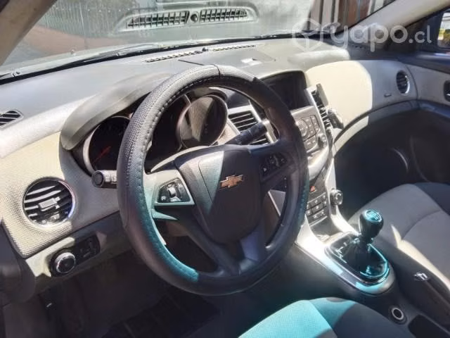 Amplio Chevrolet Cruze