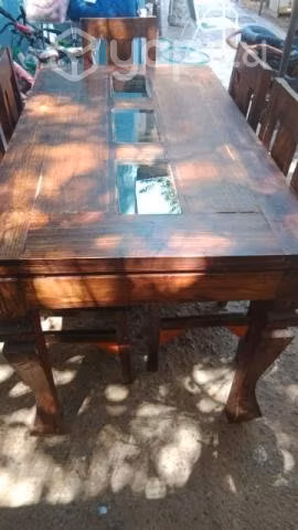 Comedor con 5 sillas