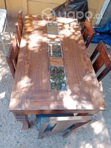 Comedor con 5 sillas