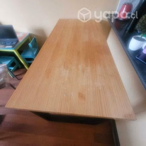 Mesa de madera con perfiles de fierro - Imagen 2