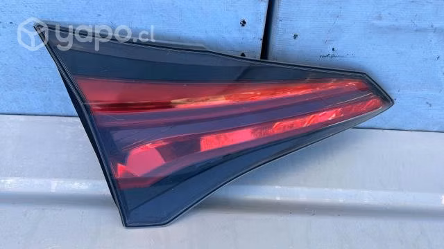 Foco izquierdo toyota rav4 (16-19)