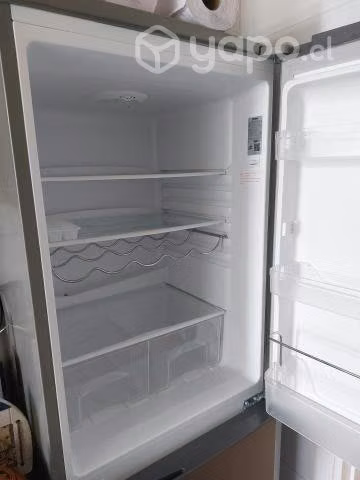 Refri en venta poco uso - Imagen 2